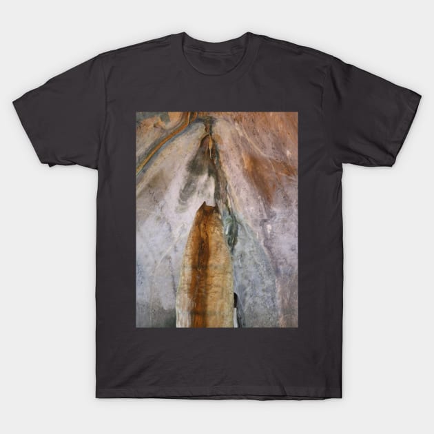 Two angels meeting the devil in heaven or hell. T-Shirt by kall3bu